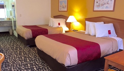 1 Queen Bed - Non Smoking