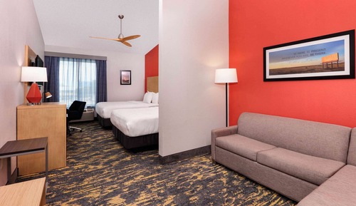 Deluxe Suite, 2 Queen Beds, Non Smoking