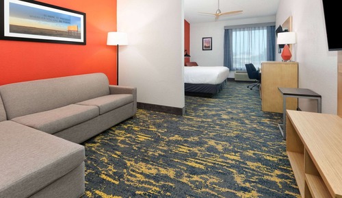 Deluxe Suite, 1 King Bed, Non Smoking
