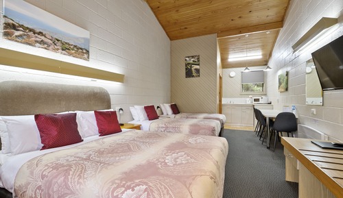 Standard Quadruple Room, 3 Bedrooms, Non Smoking, Kitchenette