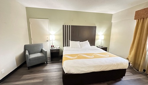 Standard Room, 1 King Bed, Non Smoking