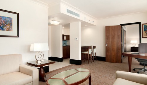 Deluxe Suite, 1 King Bed (Sundeck)