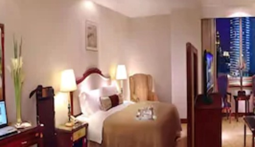 Club Room with Queen bed/Club Room with Twin beds 