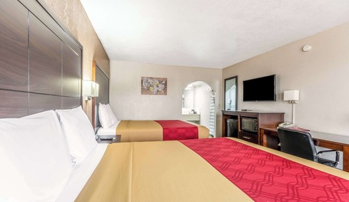 Standard Room, 2 Queen Beds, Non Smoking