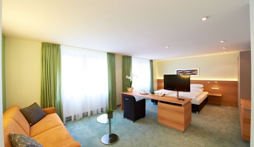 Junior Suite (Deluxe)