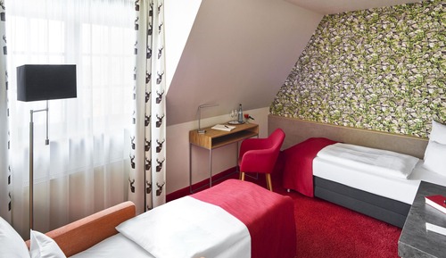 Comfort Twin Room