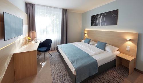 Standard Room, 1 King Bed