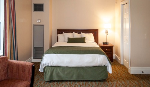 Queen Room