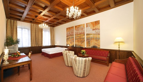 Deluxe Double or Twin Room
