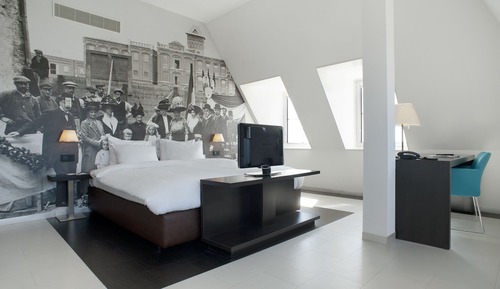 Founders Junior Suite