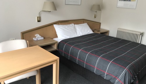 Standard Room, 1 Queen Bed