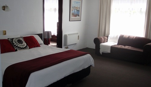 2 Bedroom Suite (First Floor Rooms, 2 Flights of Stairs)