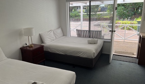 Basic Twin Room, 2 Double Beds
