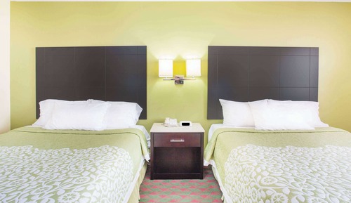 Room, 2 Queen Beds, Non Smoking (Pet Friendly)
