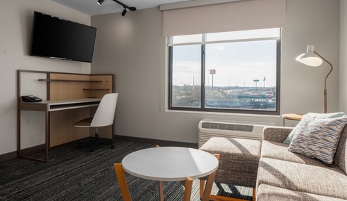 Suite, 1 Bedroom (Hearing Accessible)