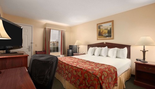 Standard Room, 1 King Bed, Non Smoking