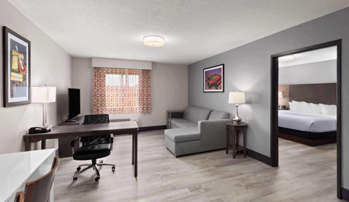 Studio Suite, 1 King Bed, Accessible, Non Smoking (Mobility)