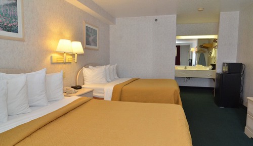 Standard Room, 2 Queen Beds, Smoking
