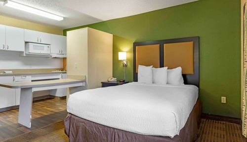Studio, 1 Queen Bed, Accessible, Non Smoking