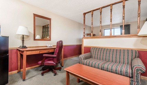 Studio Suite, 1 King Bed, Non Smoking
