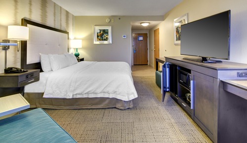 Room, 1 King Bed, Accessible (Hearing Acc)