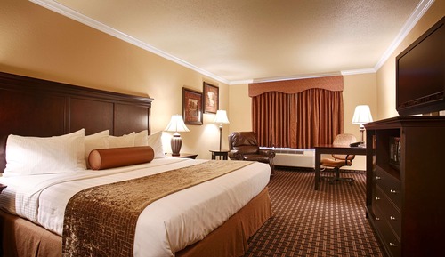 Standard Room, 2 Queen Beds, Non Smoking, Refrigerator & Microwave