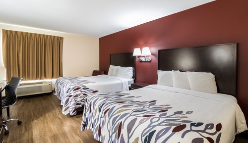 Deluxe Room, 2 Queen Beds, Non Smoking