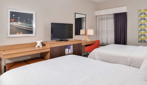 Room, 2 Queen Beds, Accessible, Non Smoking