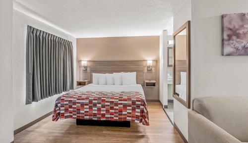 Suite, 1 King Bed, Non Smoking
