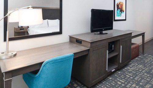 Suite, 1 King Bed, Non Smoking