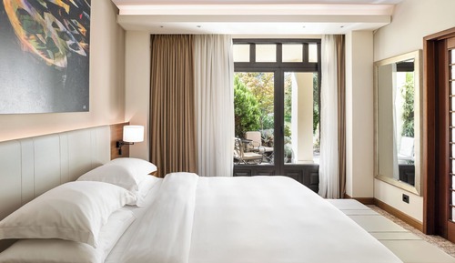 Regency, Suite, 1 King Bed