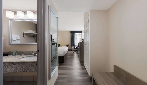 Standard Room, 1 King Bed, Non Smoking, Refrigerator & Microwave