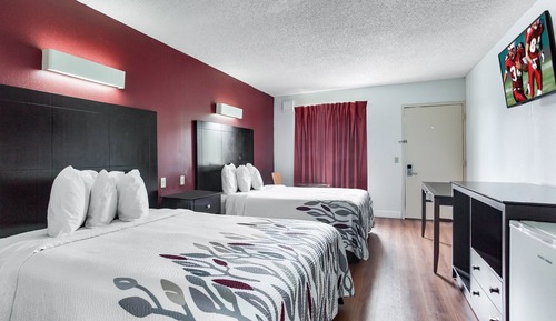 Deluxe Room, 2 Double Beds, Non Smoking (Roll-In Shower)