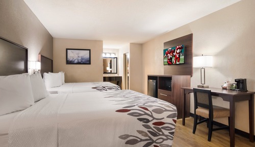 Deluxe Room, 2 Queen Beds, Non Smoking