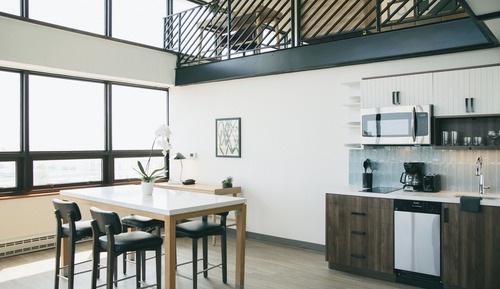 Suite, 1 Bedroom, Kitchen, View (Penthouse with Airport View)