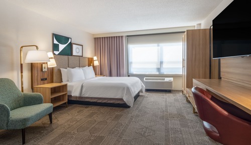 Studio Suite, 1 Queen Bed, Accessible, Kitchen (Communications)