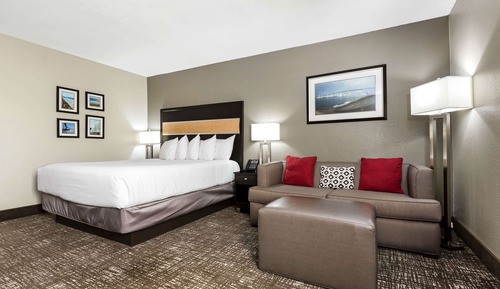 Deluxe Room, 1 King Bed, Non Smoking