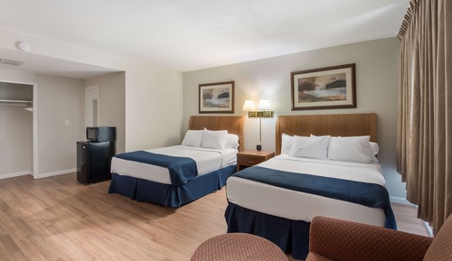 Room, 2 Queen Beds, Accessible, Non Smoking