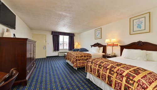 Room, 2 Queen Beds, Smoking