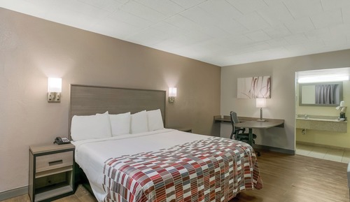 Standard Room, 1 King Bed, Non Smoking