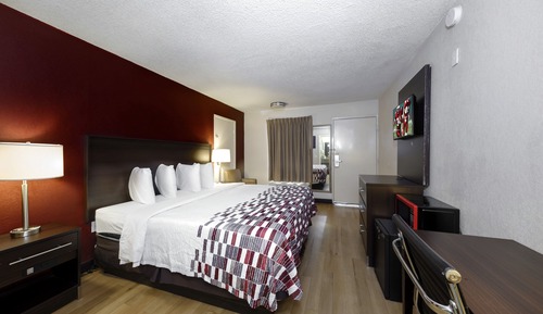 Superior Room, 1 King Bed, Smoking
