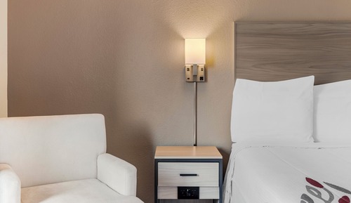 Deluxe Room, Non Smoking (3 Full Beds)