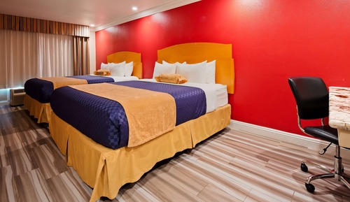 Standard Room, 2 Queen Beds, Accessible, Non Smoking