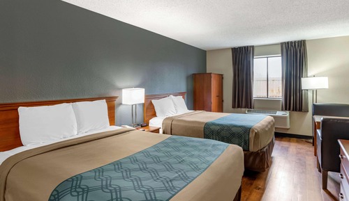 Standard Room, 2 Queen Beds, Non Smoking