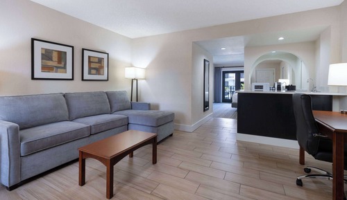 Suite, 1 King Bed, Non Smoking, Pool View (One-Bedroom)