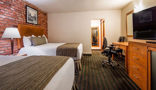 Standard Room, 2 Queen Beds, Non Smoking, Balcony