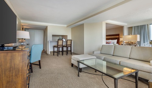 Suite, 1 King Bed, Bay View