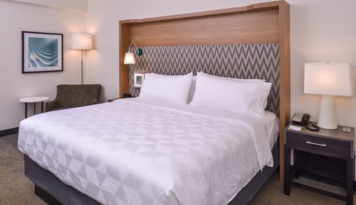 Standard Room, 1 King Bed