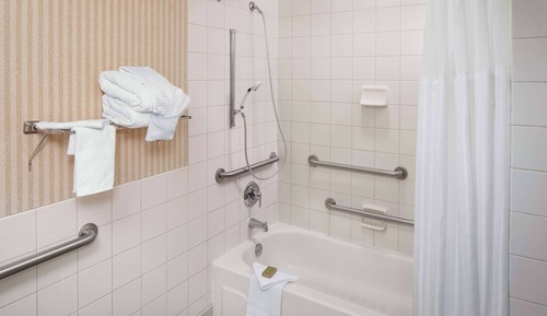 Room, 1 King Bed, Hearing Accessible, Non Smoking (Mobility, Bathtub W/grab Bars)