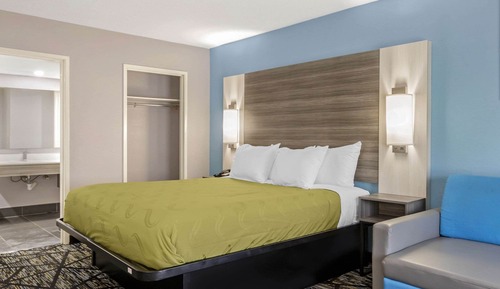 Suite, 1 King Bed, Non Smoking